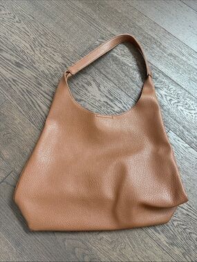 Hobo Shoulder Bag - Tan